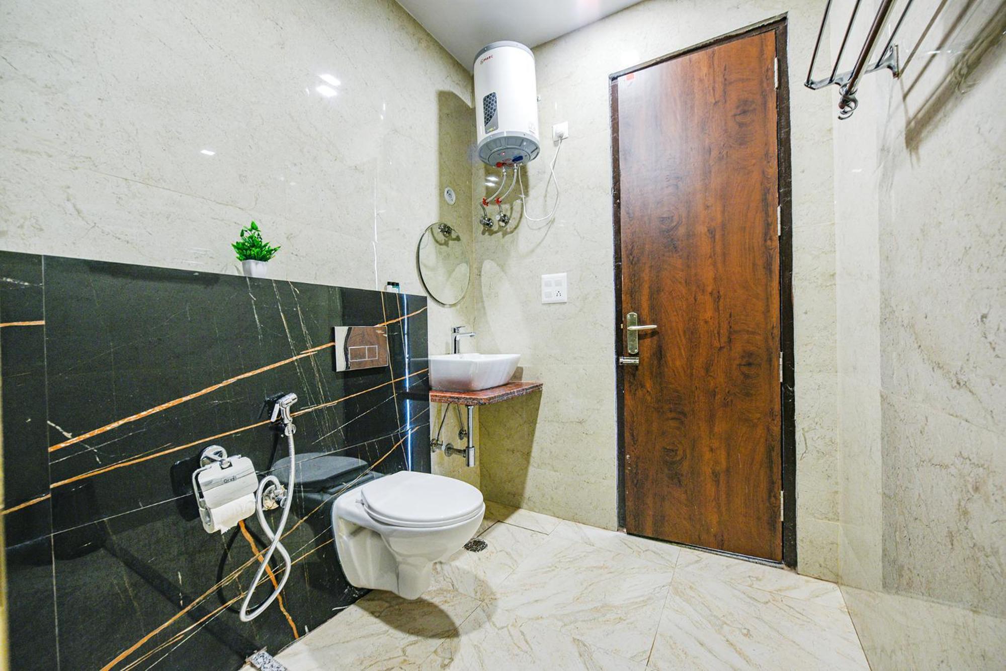Fabhotel Jaswinder Bhawan Haridwār المظهر الخارجي الصورة
