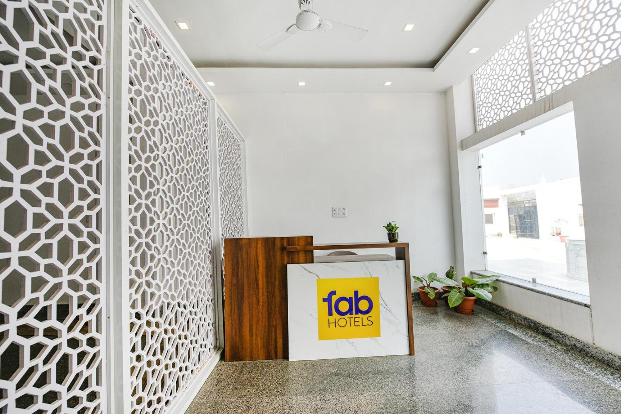 Fabhotel Jaswinder Bhawan Haridwār المظهر الخارجي الصورة